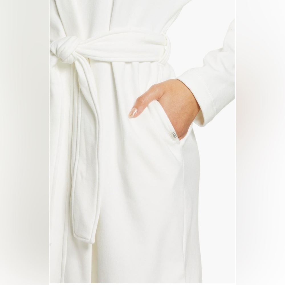 Women's White Robe - Picture 5 of 5